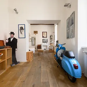 Appartamento Vespa, Napoli