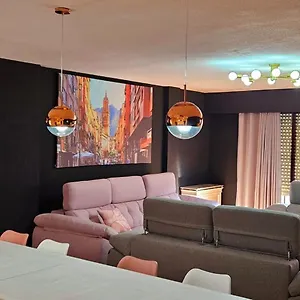 Centro Catedral Carrera 27, 1 Plaza De Aparcamiento Y Netflix Gratis Jaén
